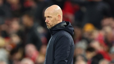 Ten Hag bị chỉ trích vì sự bảo thủ trong cách dùng người